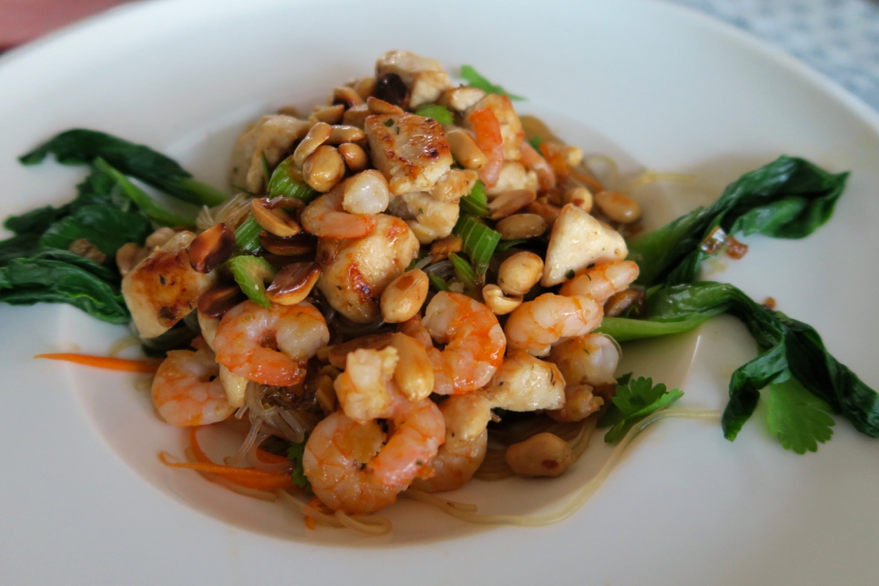 Glasnudelsalat mit Huhn, Shrimps und Pak Choi | Yuu&amp;#39;n Mee